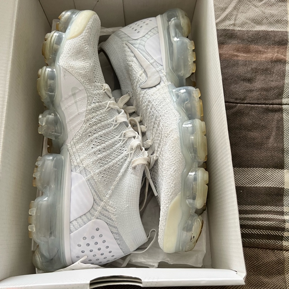 Nike Air VaporMax Flyknit 2 white/white-vast grey Size 9men